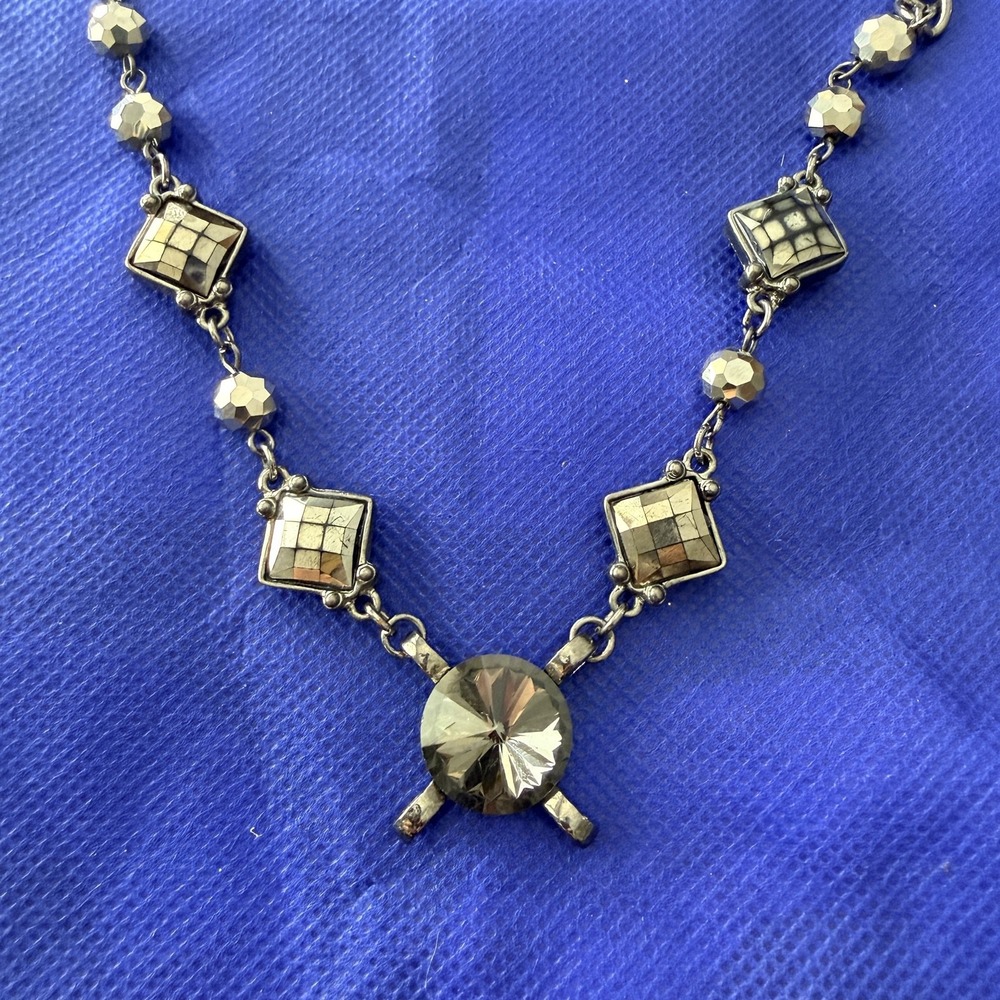 Silver Tone Gray Glass Station Pendant Necklace Womens 34 Inch Statement